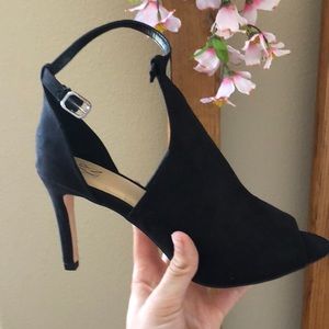 Fancy black heels